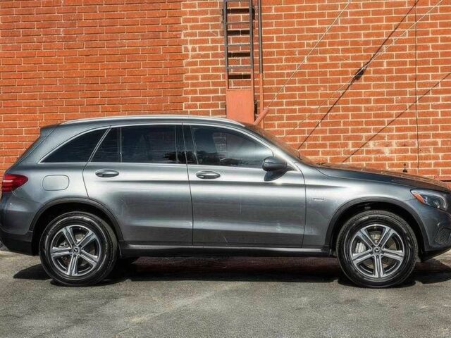 Серый Мерседес ЦЛЦ-класс, объемом двигателя 2 л и пробегом 41 тыс. км за 9900 $, фото 7 на Automoto.ua