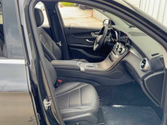 Серый Мерседес ЦЛЦ-класс, объемом двигателя 2 л и пробегом 24 тыс. км за 20000 $, фото 8 на Automoto.ua