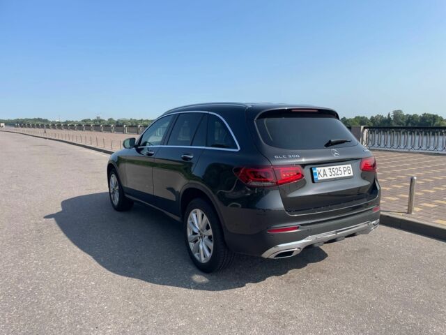 Серый Мерседес ЦЛЦ-класс, объемом двигателя 2 л и пробегом 95 тыс. км за 34100 $, фото 4 на Automoto.ua