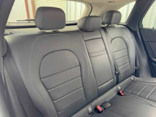 Серый Мерседес ЦЛЦ-класс, объемом двигателя 2 л и пробегом 24 тыс. км за 20000 $, фото 12 на Automoto.ua