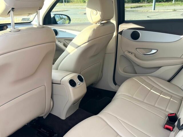 Сірий Мерседес ЦЛЦ-клас, об'ємом двигуна 2 л та пробігом 14 тис. км за 29000 $, фото 10 на Automoto.ua