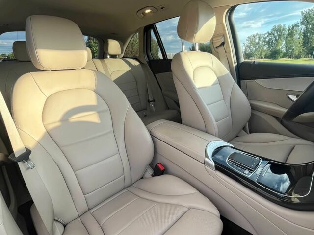 Сірий Мерседес ЦЛЦ-клас, об'ємом двигуна 2 л та пробігом 14 тис. км за 29000 $, фото 8 на Automoto.ua