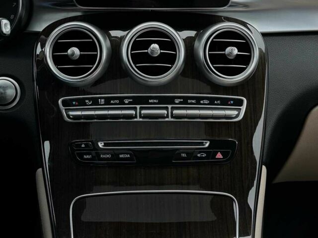 Синій Мерседес ЦЛЦ-клас, об'ємом двигуна 2 л та пробігом 93 тис. км за 26900 $, фото 17 на Automoto.ua