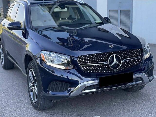 Синий Мерседес ЦЛЦ-класс, объемом двигателя 2 л и пробегом 93 тыс. км за 29500 $, фото 1 на Automoto.ua