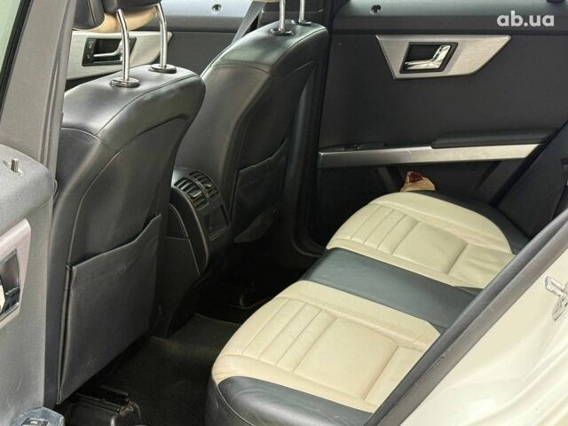 Мерседес ЦЛК-Класс 2008 в Одессе на Automoto.ua Белый Мерседес ЦЛК-Класс, объемом двигателя 3 л и пробегом 290 тыс. км за 12090 $, фото 10 на Automoto.ua