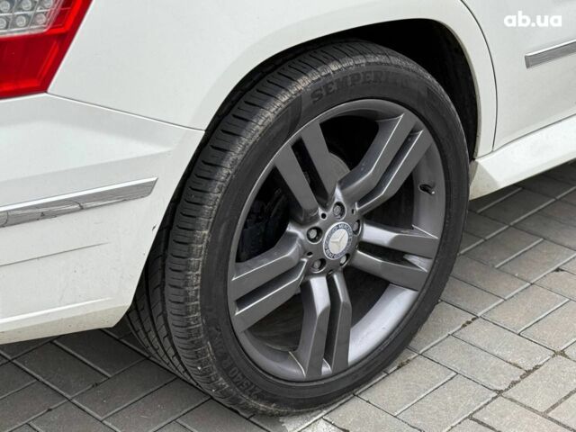 Мерседес ЦЛК-Класс 2008 в Одессе на Automoto.ua Белый Мерседес ЦЛК-Класс, объемом двигателя 3 л и пробегом 290 тыс. км за 12090 $, фото 8 на Automoto.ua