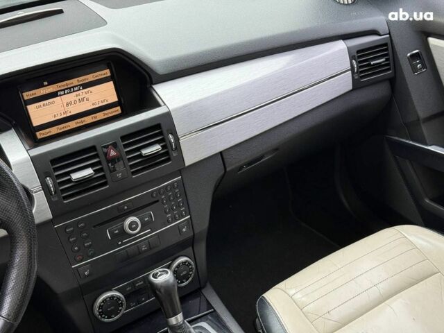 Мерседес ЦЛК-Класс 2008 в Одессе на Automoto.ua Белый Мерседес ЦЛК-Класс, объемом двигателя 3 л и пробегом 290 тыс. км за 12090 $, фото 20 на Automoto.ua