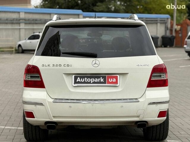 Мерседес ЦЛК-Класс 2008 в Одессе на Automoto.ua Белый Мерседес ЦЛК-Класс, объемом двигателя 3 л и пробегом 290 тыс. км за 12090 $, фото 6 на Automoto.ua