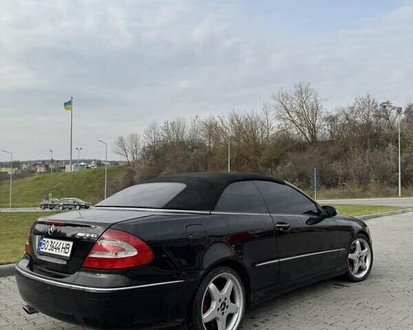 Черный Мерседес ЦЛК-Класс, объемом двигателя 1.8 л и пробегом 240 тыс. км за 8499 $, фото 3 на Automoto.ua