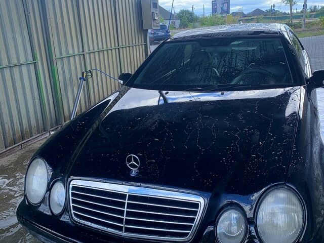 Чорний Мерседес ЦЛК-Клас, об'ємом двигуна 3.2 л та пробігом 167 тис. км за 4000 $, фото 8 на Automoto.ua
