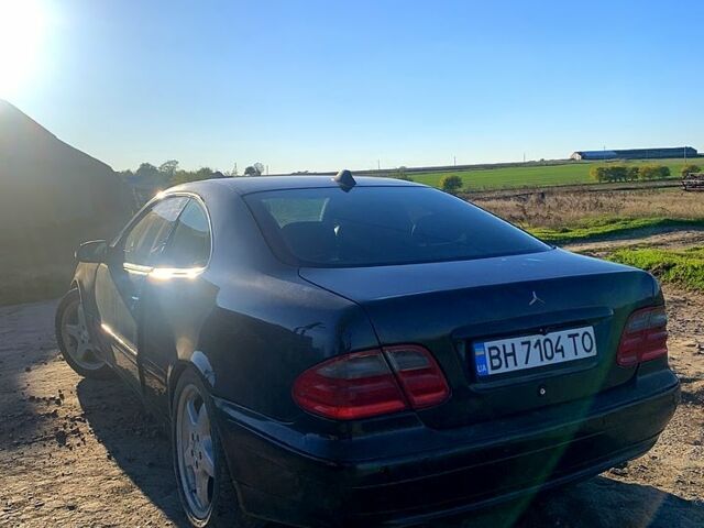 Чорний Мерседес ЦЛК-Клас, об'ємом двигуна 3.2 л та пробігом 167 тис. км за 4000 $, фото 5 на Automoto.ua