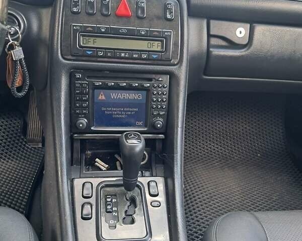 Чорний Мерседес ЦЛК-Клас, об'ємом двигуна 3.2 л та пробігом 350 тис. км за 4999 $, фото 3 на Automoto.ua