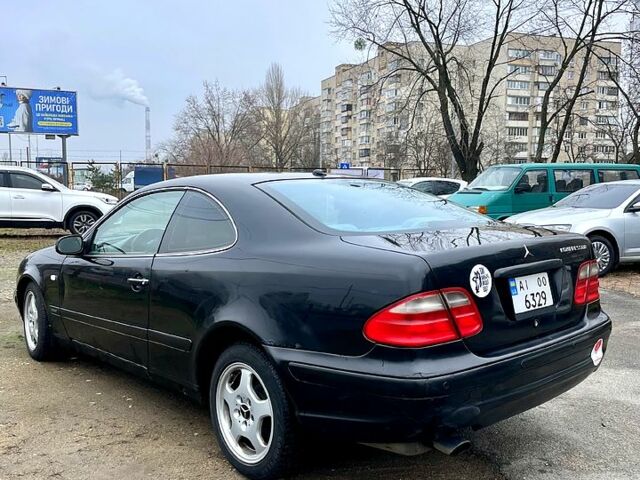 Чорний Мерседес ЦЛК-Клас, об'ємом двигуна 2 л та пробігом 354 тис. км за 3600 $, фото 3 на Automoto.ua
