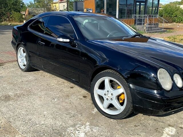 Чорний Мерседес ЦЛК-Клас, об'ємом двигуна 3.2 л та пробігом 167 тис. км за 4000 $, фото 3 на Automoto.ua