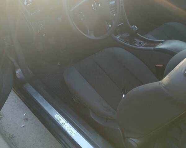 Чорний Мерседес ЦЛК-Клас, об'ємом двигуна 2.3 л та пробігом 360 тис. км за 5000 $, фото 17 на Automoto.ua