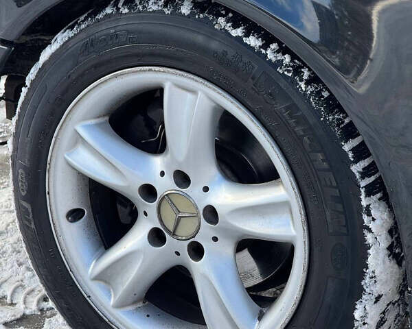 Чорний Мерседес ЦЛК-Клас, об'ємом двигуна 2 л та пробігом 333 тис. км за 3200 $, фото 9 на Automoto.ua