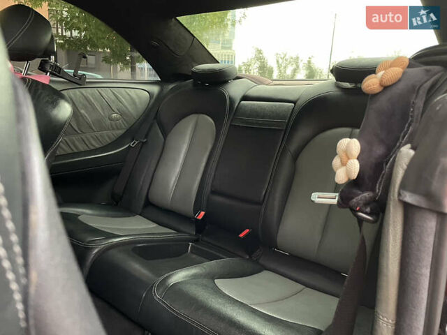 Черный Мерседес ЦЛК-Класс, объемом двигателя 2.7 л и пробегом 315 тыс. км за 7500 $, фото 46 на Automoto.ua