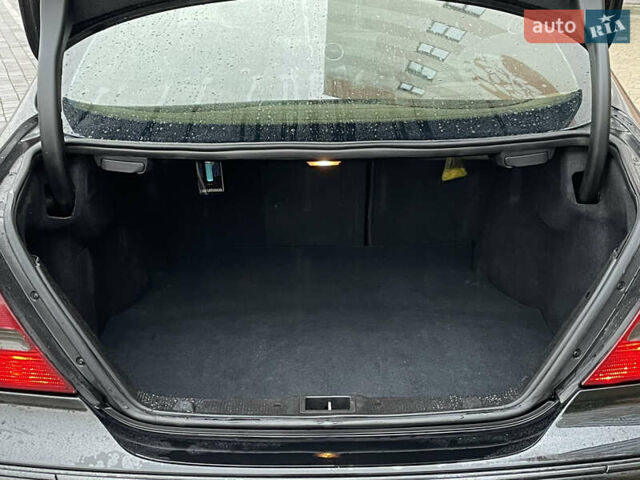 Черный Мерседес ЦЛК-Класс, объемом двигателя 2.7 л и пробегом 315 тыс. км за 7500 $, фото 38 на Automoto.ua