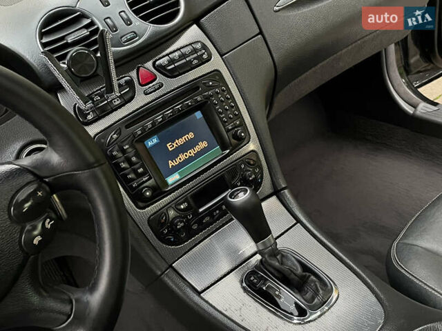 Черный Мерседес ЦЛК-Класс, объемом двигателя 2.7 л и пробегом 315 тыс. км за 7500 $, фото 18 на Automoto.ua