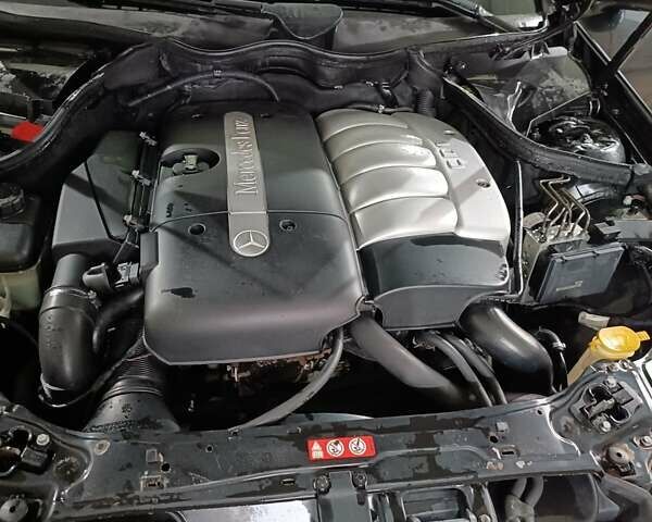 Черный Мерседес ЦЛК-Класс, объемом двигателя 2.69 л и пробегом 203 тыс. км за 5999 $, фото 2 на Automoto.ua