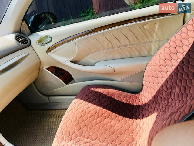 Мерседес ЦЛК-Клас 2005 у Києві на Automoto.ua Чорний Мерседес ЦЛК-Клас, об'ємом двигуна 2.15 л та пробігом 391 тис. км за 6999 $, фото 10 на Automoto.ua