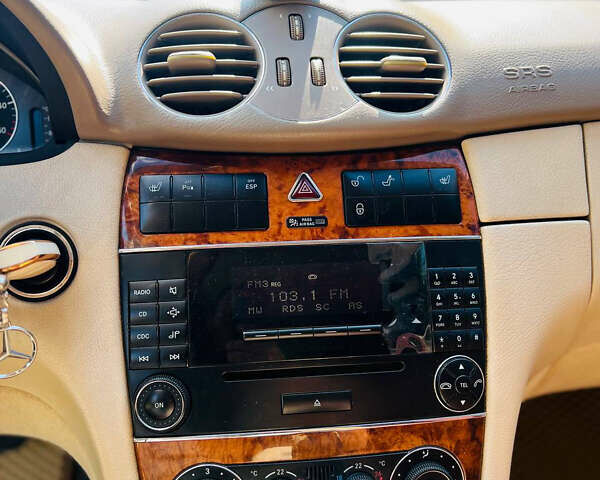 Мерседес ЦЛК-Клас 2005 у Києві на Automoto.ua Чорний Мерседес ЦЛК-Клас, об'ємом двигуна 2.15 л та пробігом 391 тис. км за 6999 $, фото 4 на Automoto.ua