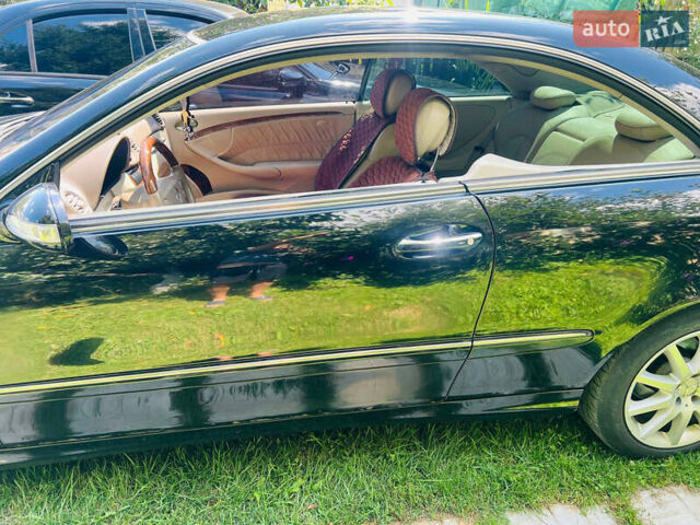 Мерседес ЦЛК-Клас 2005 у Києві на Automoto.ua Чорний Мерседес ЦЛК-Клас, об'ємом двигуна 2.15 л та пробігом 391 тис. км за 6999 $, фото 21 на Automoto.ua