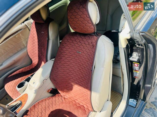 Мерседес ЦЛК-Клас 2005 у Києві на Automoto.ua Чорний Мерседес ЦЛК-Клас, об'ємом двигуна 2.15 л та пробігом 391 тис. км за 6999 $, фото 12 на Automoto.ua