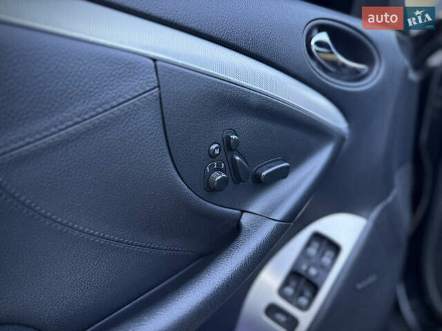 Чорний Мерседес ЦЛК-Клас, об'ємом двигуна 1.8 л та пробігом 238 тис. км за 7800 $, фото 26 на Automoto.ua