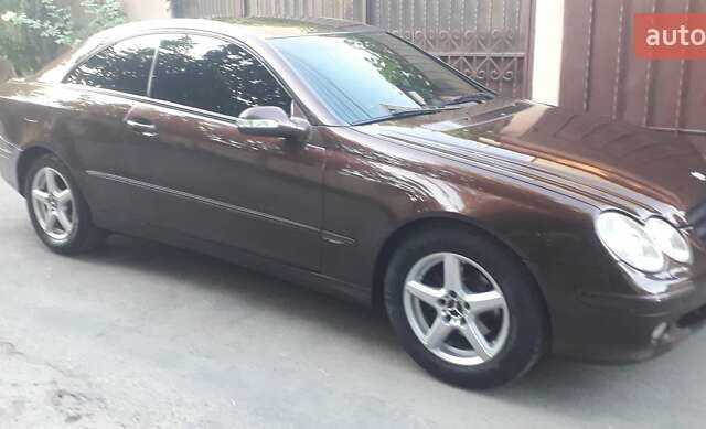 Коричневый Мерседес ЦЛК-Класс, объемом двигателя 1.8 л и пробегом 180 тыс. км за 7500 $, фото 1 на Automoto.ua