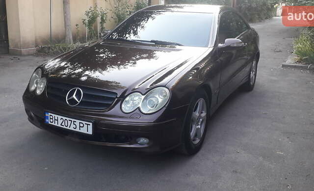 Коричневый Мерседес ЦЛК-Класс, объемом двигателя 1.8 л и пробегом 180 тыс. км за 7500 $, фото 12 на Automoto.ua