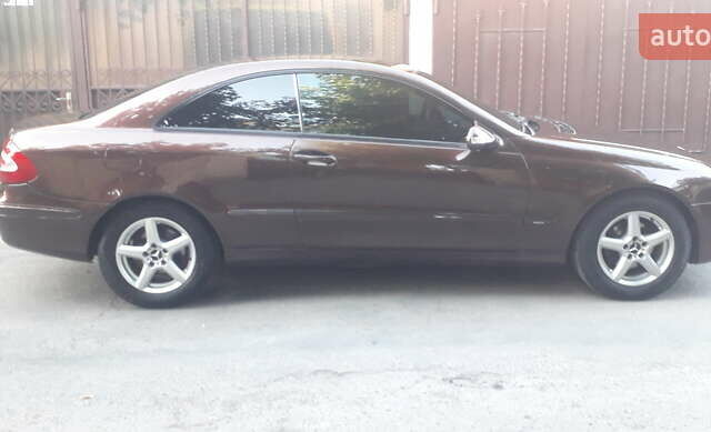 Коричневый Мерседес ЦЛК-Класс, объемом двигателя 1.8 л и пробегом 180 тыс. км за 7500 $, фото 9 на Automoto.ua