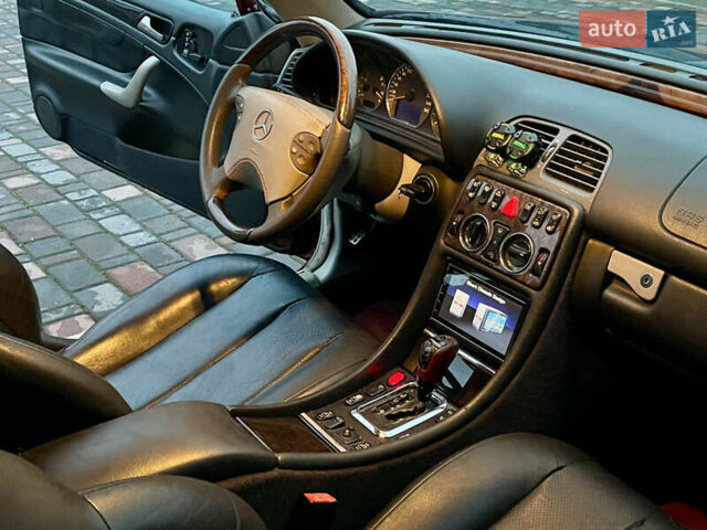 Червоний Мерседес ЦЛК-Клас, об'ємом двигуна 3.2 л та пробігом 216 тис. км за 5500 $, фото 19 на Automoto.ua