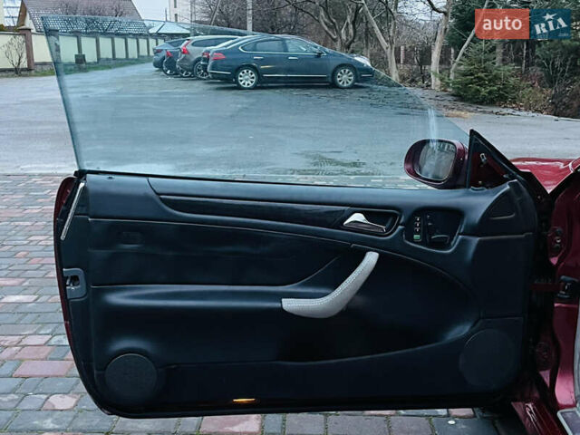 Червоний Мерседес ЦЛК-Клас, об'ємом двигуна 3.2 л та пробігом 216 тис. км за 5500 $, фото 11 на Automoto.ua