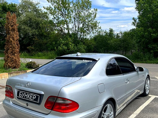 Мерседес ЦЛК-Класс, объемом двигателя 2 л и пробегом 300 тыс. км за 4500 $, фото 5 на Automoto.ua