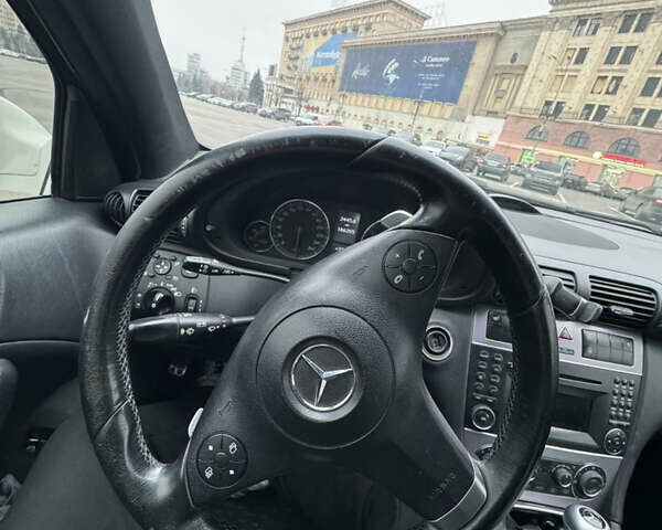 Мерседес ЦЛК-Класс, объемом двигателя 0 л и пробегом 185 тыс. км за 5500 $, фото 4 на Automoto.ua