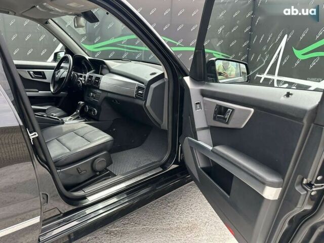 Мерседес ЦЛК-Класс, объемом двигателя 2.1 л и пробегом 310 тыс. км за 12999 $, фото 14 на Automoto.ua