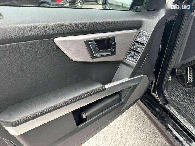 Мерседес ЦЛК-Класс, объемом двигателя 2.1 л и пробегом 310 тыс. км за 12999 $, фото 4 на Automoto.ua