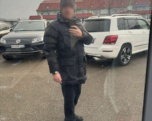 Мерседес ЦЛК-Класс, объемом двигателя 3.5 л и пробегом 251 тыс. км за 13990 $, фото 8 на Automoto.ua