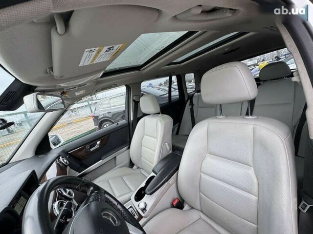 Мерседес ЦЛК-Класс, объемом двигателя 3.5 л и пробегом 251 тыс. км за 13990 $, фото 20 на Automoto.ua