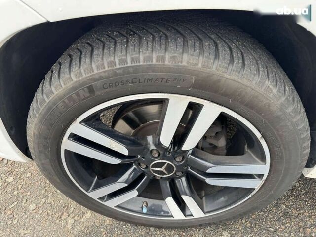 Мерседес ЦЛК-Класс, объемом двигателя 3.5 л и пробегом 251 тыс. км за 13990 $, фото 12 на Automoto.ua