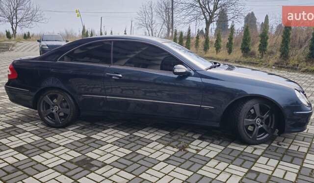Сірий Мерседес ЦЛК-Клас, об'ємом двигуна 2 л та пробігом 247 тис. км за 7999 $, фото 11 на Automoto.ua