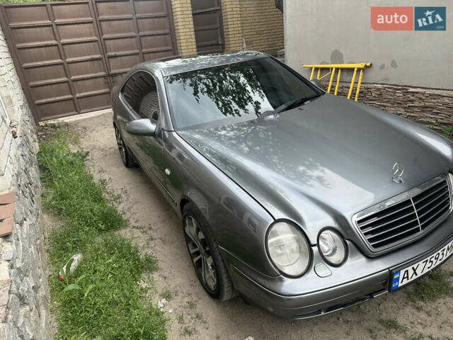Сірий Мерседес ЦЛК-Клас, об'ємом двигуна 2 л та пробігом 340 тис. км за 3900 $, фото 6 на Automoto.ua