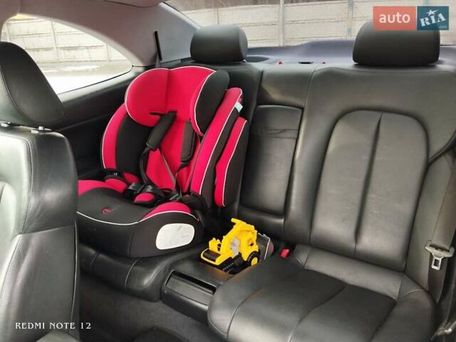 Сірий Мерседес ЦЛК-Клас, об'ємом двигуна 3.2 л та пробігом 340 тис. км за 4650 $, фото 10 на Automoto.ua