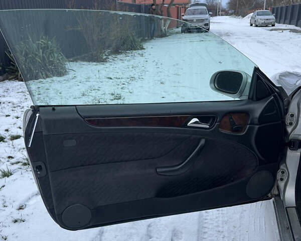 Сірий Мерседес ЦЛК-Клас, об'ємом двигуна 2 л та пробігом 317 тис. км за 3900 $, фото 11 на Automoto.ua