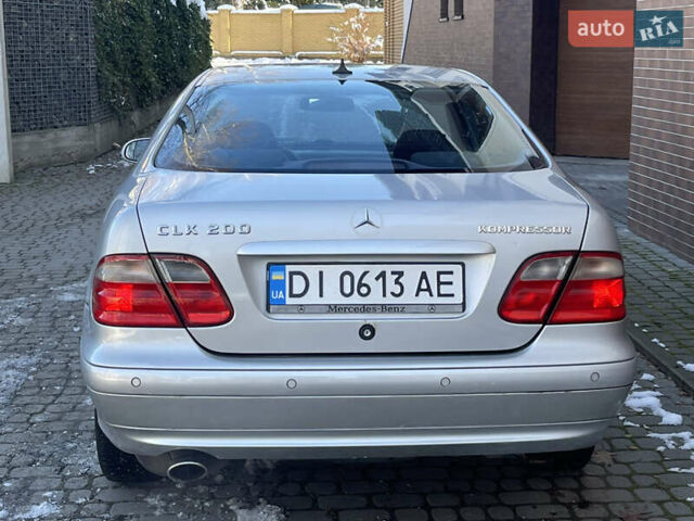 Сірий Мерседес ЦЛК-Клас, об'ємом двигуна 2 л та пробігом 336 тис. км за 2850 $, фото 4 на Automoto.ua