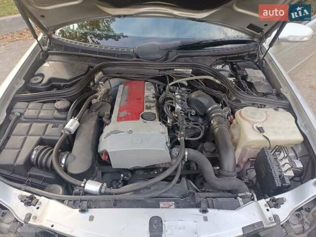 Мерседес ЦЛК-Клас 2000 у Запоріжжя на Automoto.ua Сірий Мерседес ЦЛК-Клас, об'ємом двигуна 2 л та пробігом 345 тис. км за 3650 $, фото 9 на Automoto.ua