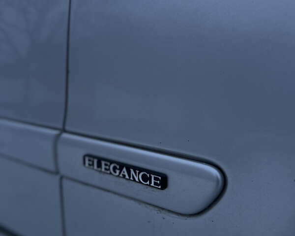 Серый Мерседес ЦЛК-Класс, объемом двигателя 2 л и пробегом 317 тыс. км за 3900 $, фото 8 на Automoto.ua