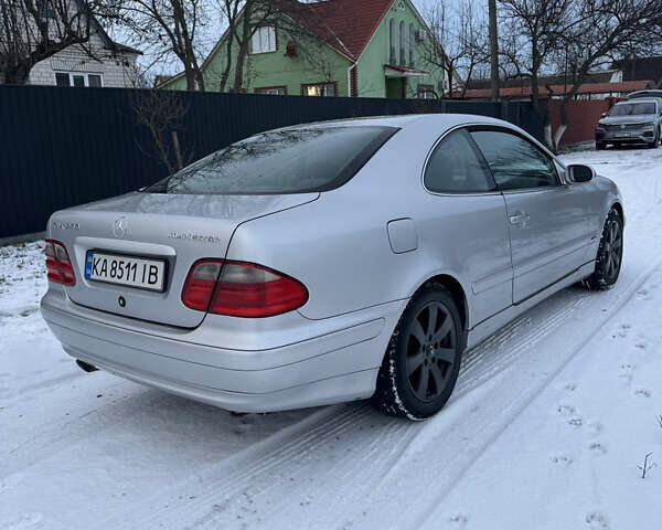Сірий Мерседес ЦЛК-Клас, об'ємом двигуна 2 л та пробігом 317 тис. км за 3900 $, фото 7 на Automoto.ua