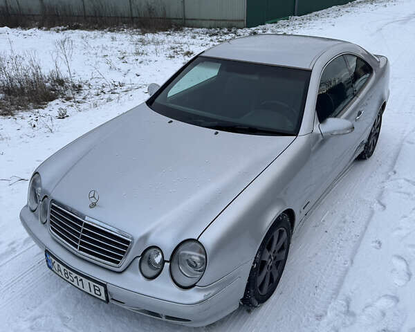 Сірий Мерседес ЦЛК-Клас, об'ємом двигуна 2 л та пробігом 317 тис. км за 3900 $, фото 1 на Automoto.ua